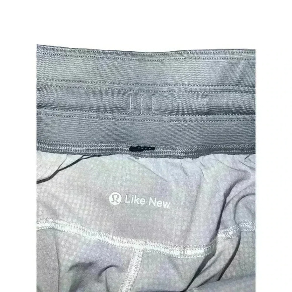 Mens Lululemon Running Shorts Pace Breaker White Gray Workout Lined Brief Sz Xs - Picture 3 of 6